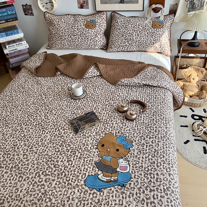 91家纺网 家纺一手货源 找家纺 原素 2026新品直播热款床盖多功能四季通用夹棉A类床盖三件套 床盖-滑板车蓝