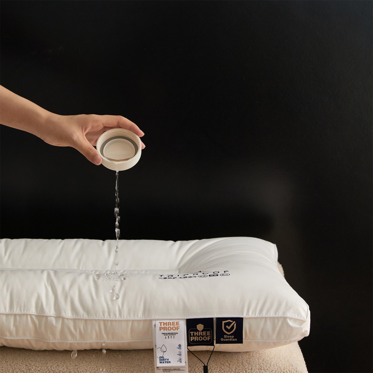 91家纺网 家纺一手货源 找家纺 头等舱 2025新款全棉A类三防酒店抗菌枕头枕芯 中枕