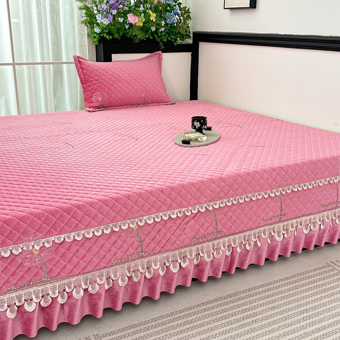 91家纺网 家纺一手货源 找家纺 手艺人家纺 2025新款绗缝绣花HLK02-03炕床盖 HLK02粉