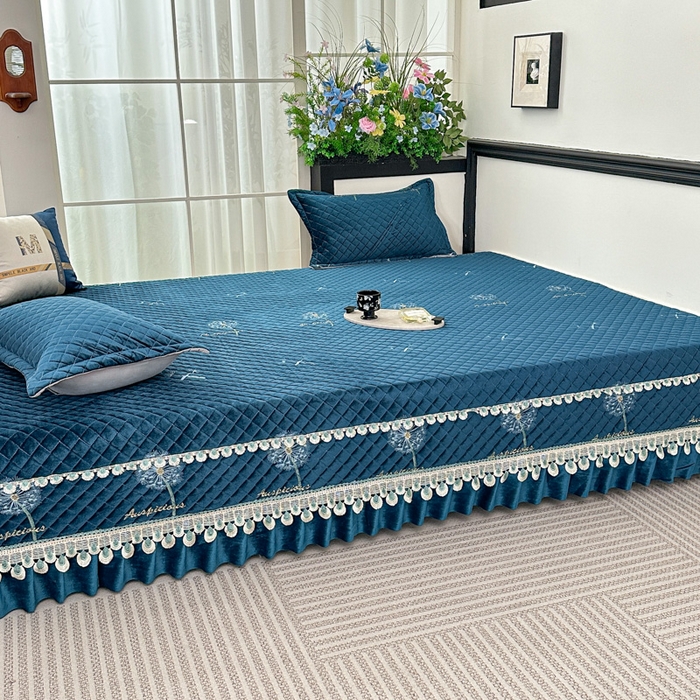 91家纺网 家纺一手货源 找家纺 手艺人家纺 2025新款绗缝绣花HLK02-03炕床盖 HLK02蓝