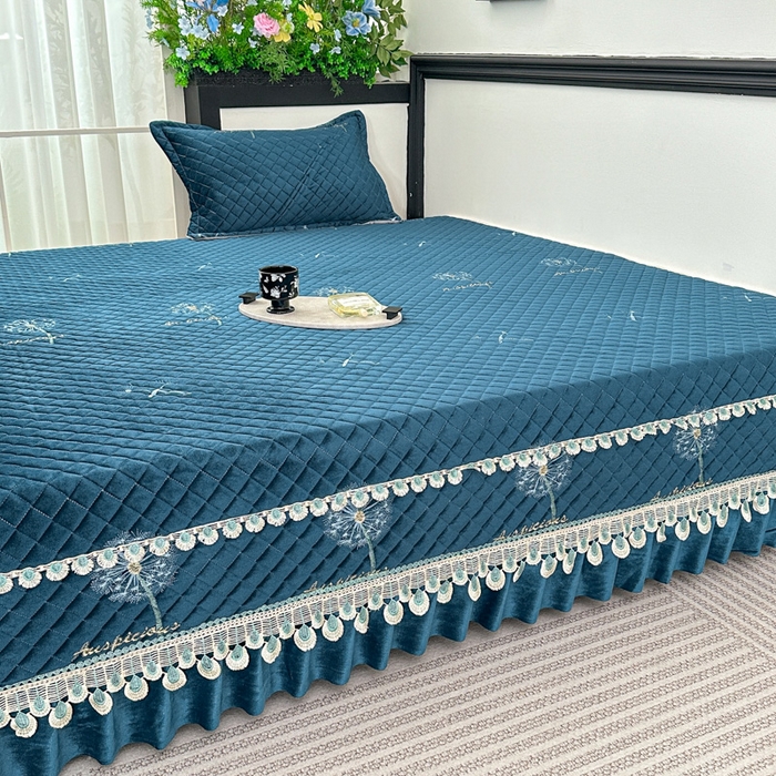 91家纺网 家纺一手货源 找家纺 手艺人家纺 2025新款绗缝绣花HLK02-03炕床盖 HLK02蓝