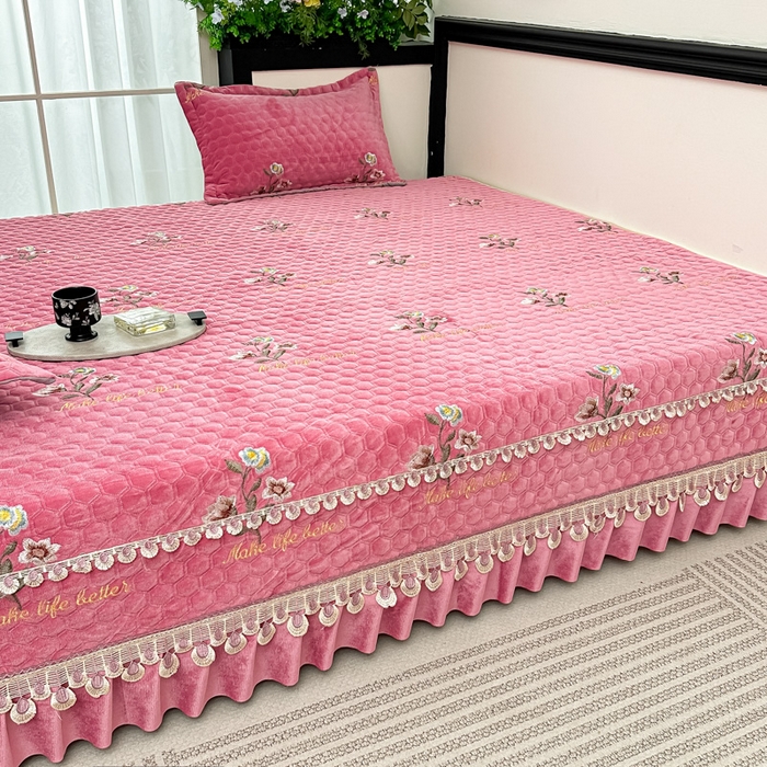 91家纺网 家纺一手货源 找家纺 手艺人家纺 2025新款绗缝绣花HLK02-03炕床盖 HLK03粉