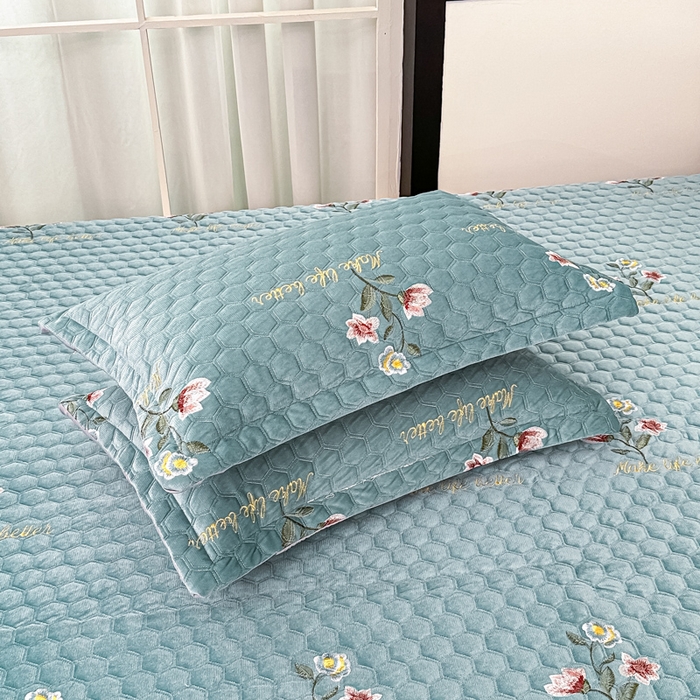 91家纺网 家纺一手货源 找家纺 手艺人家纺 2025新款绗缝绣花HLK02-03炕床盖 HLK03绿