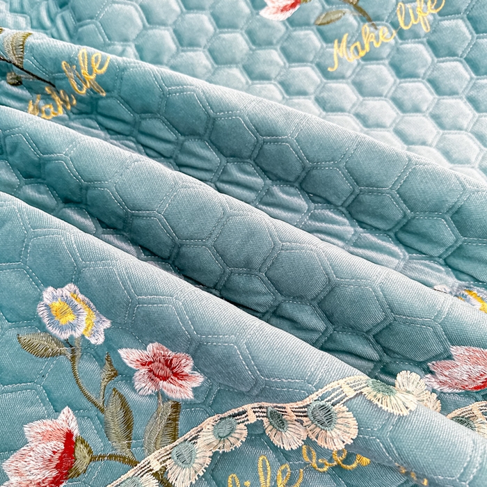 91家纺网 家纺一手货源 找家纺 手艺人家纺 2025新款绗缝绣花HLK02-03炕床盖 HLK03绿