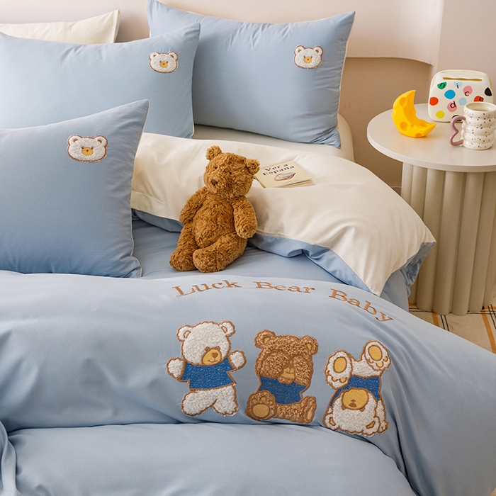 91家纺网 家纺一手货源 找家纺 悦兴家纺 2025新款A类水洗棉卡通幸运熊四件套（含买家秀） 幸运熊奶蓝