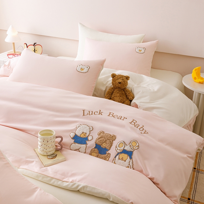 91家纺网 家纺一手货源 找家纺 悦兴家纺 2025新款A类水洗棉卡通幸运熊四件套（含买家秀） 幸运熊奶粉