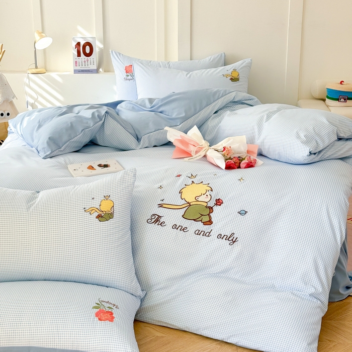 91家纺网 家纺一手货源 找家纺 悦兴家纺 2025新款A类水洗棉刺绣卡通小王子系列四件套（含买家秀） 小王子蓝格