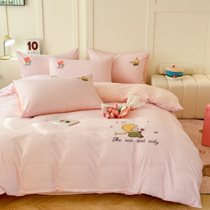 91家纺网 家纺一手货源 找家纺 悦兴家纺 2025新款A类水洗棉刺绣卡通小王子系列四件套（含买家秀） 小王子粉格