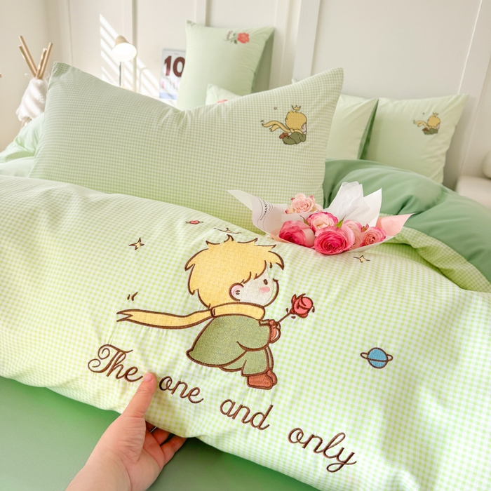 91家纺网 家纺一手货源 找家纺 悦兴家纺 2025新款A类水洗棉刺绣卡通小王子系列四件套（含买家秀） 小王子绿格