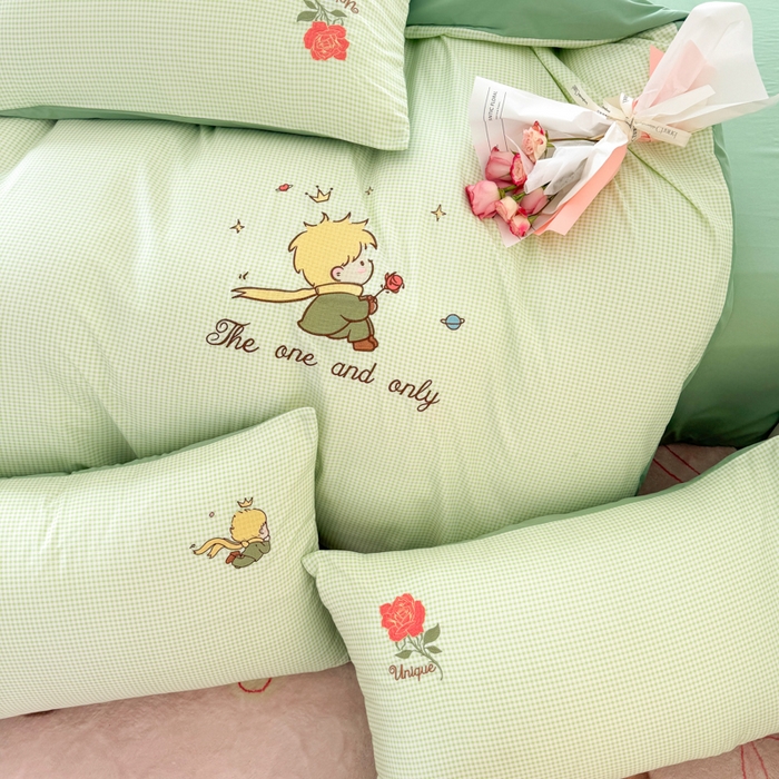 91家纺网 家纺一手货源 找家纺 悦兴家纺 2025新款A类水洗棉刺绣卡通小王子系列四件套（含买家秀） 小王子绿格