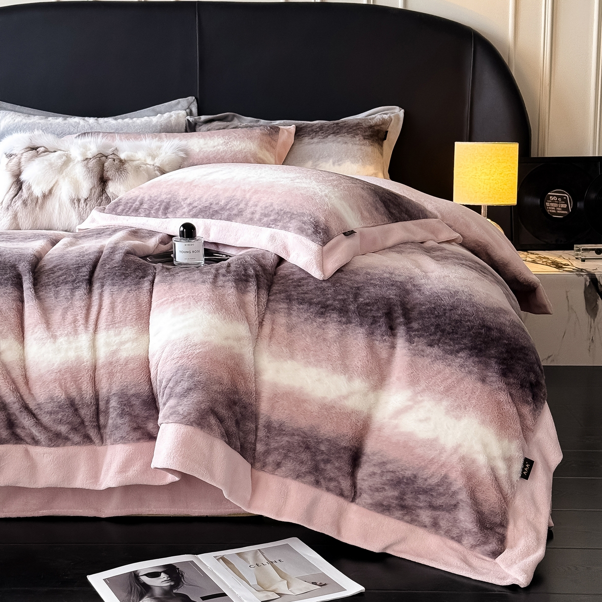 91家纺网 家纺一手货源 找家纺 水云缦 2025新款美拉德系列兔毛拼角四件套系列 美拉德-渐变粉