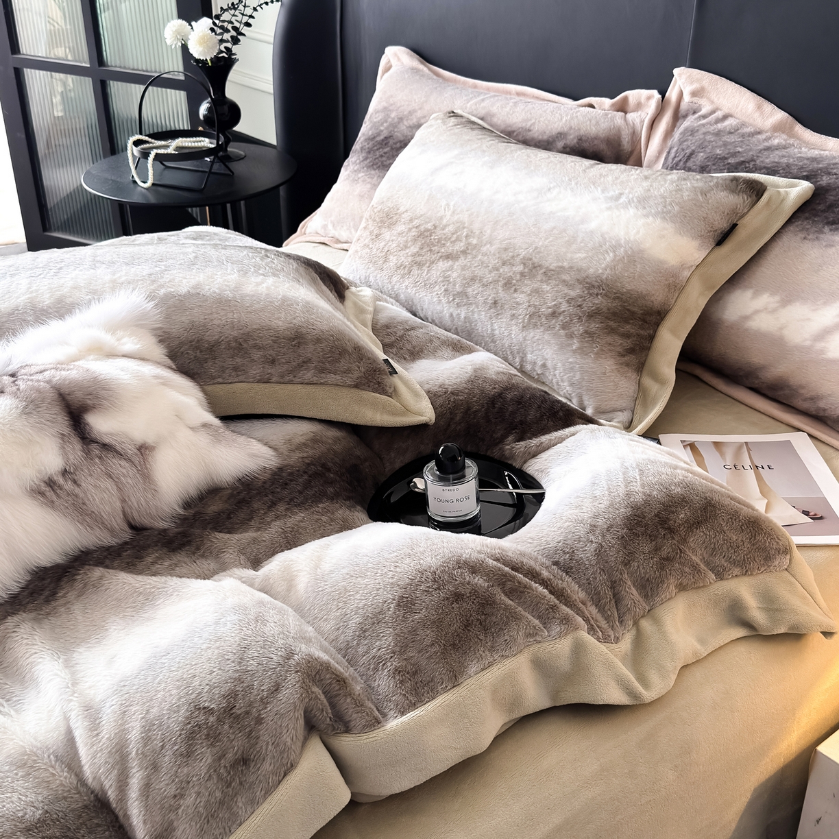 91家纺网 家纺一手货源 找家纺 水云缦 2025新款美拉德系列兔毛拼角四件套系列 美拉德-渐变卡其