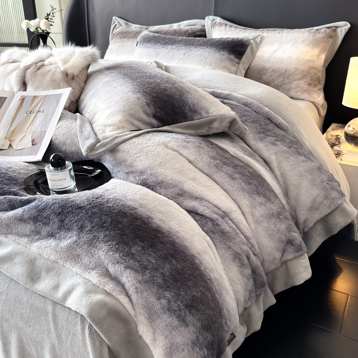 91家纺网 家纺一手货源 找家纺 水云缦 2025新款美拉德系列兔毛拼角四件套系列 美拉德-渐变蓝