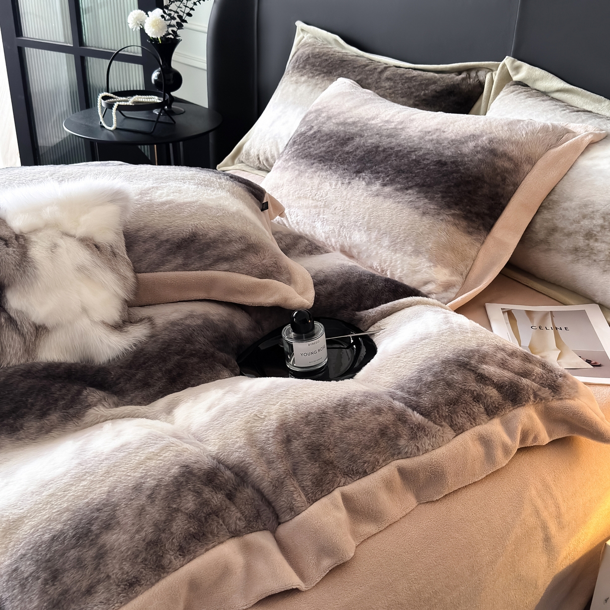 91家纺网 家纺一手货源 找家纺 水云缦 2025新款美拉德系列兔毛拼角四件套系列 美拉德-渐变咖