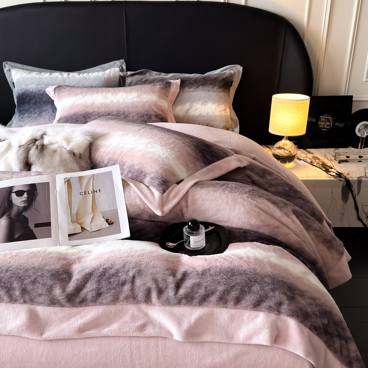 91家纺网 家纺一手货源 找家纺 水云缦 2025新款美拉德系列兔毛拼角四件套系列 美拉德-渐变粉