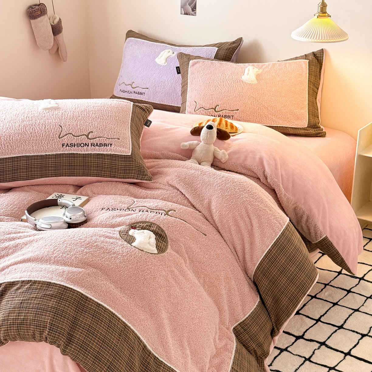 91家纺网 家纺一手货源 找家纺 水云缦 2025新款米粒绒全棉双层纱四件套 米粒绒-藕粉