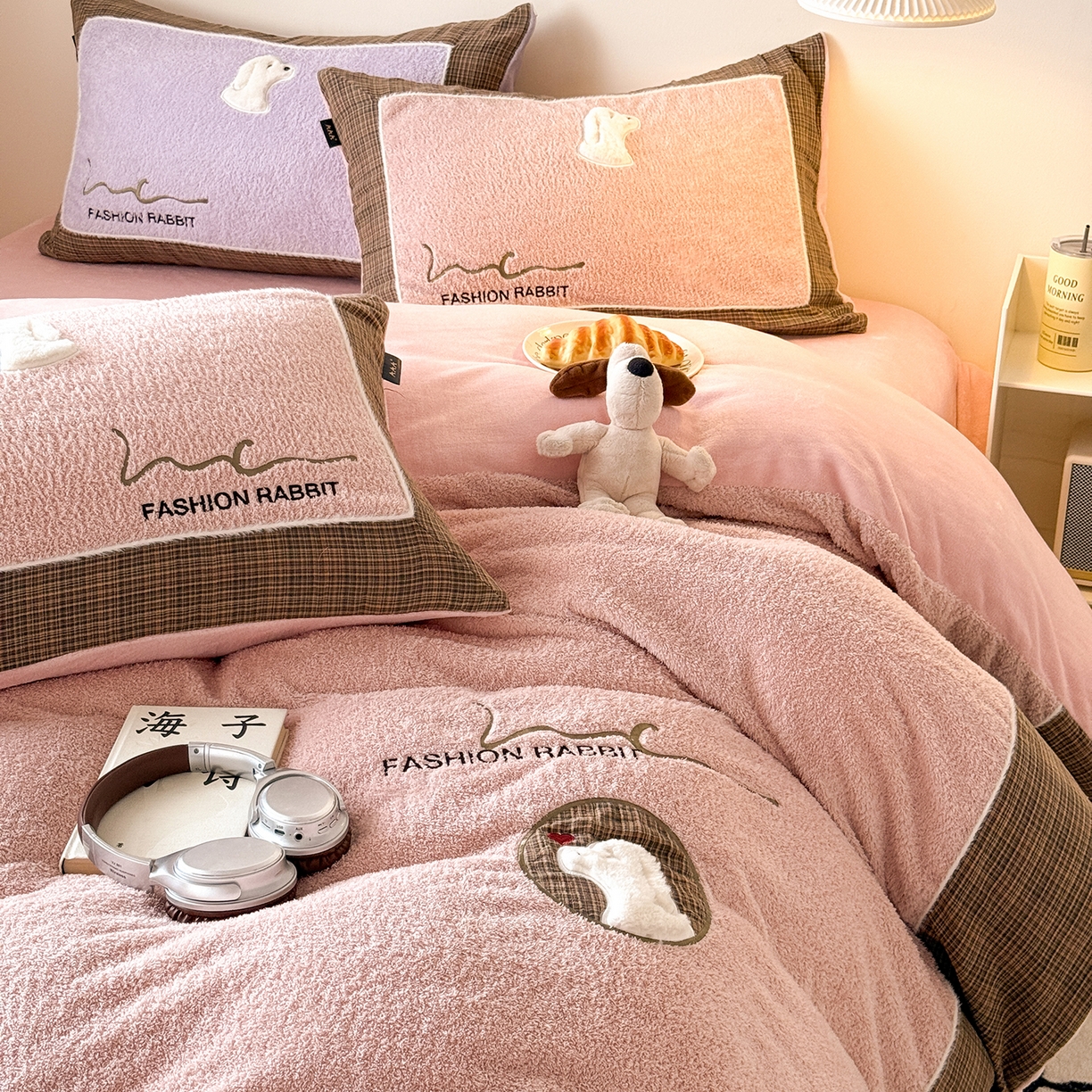 91家纺网 家纺一手货源 找家纺 水云缦 2025新款米粒绒全棉双层纱四件套 米粒绒-藕粉