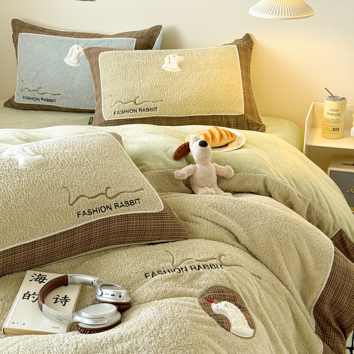 91家纺网 家纺一手货源 找家纺 水云缦 2025新款米粒绒全棉双层纱四件套 米粒绒-抹茶绿