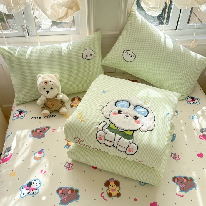 91家纺网 家纺一手货源 找家纺 悦兴家纺 2025新款A类水洗棉治愈萌犬系列四件套（含买家秀） 绿格学院狗狗