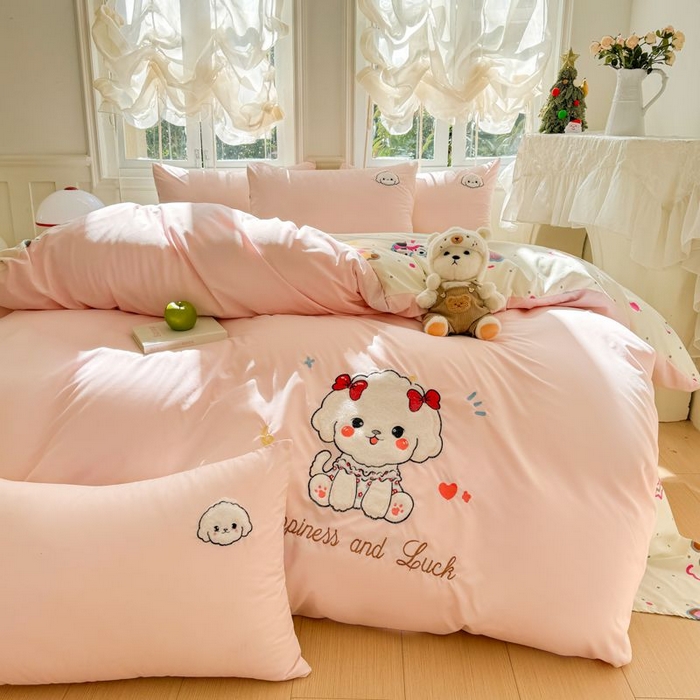 91家纺网 家纺一手货源 找家纺 悦兴家纺 2025新款A类水洗棉治愈萌犬系列四件套（含买家秀） 奶粉蝴蝶狗