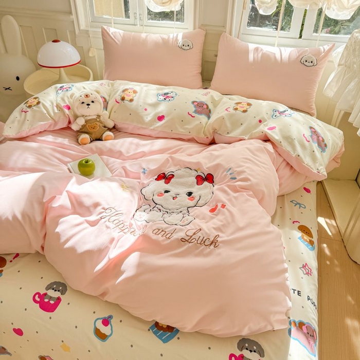 91家纺网 家纺一手货源 找家纺 悦兴家纺 2025新款A类水洗棉治愈萌犬系列四件套（含买家秀） 奶粉蝴蝶狗