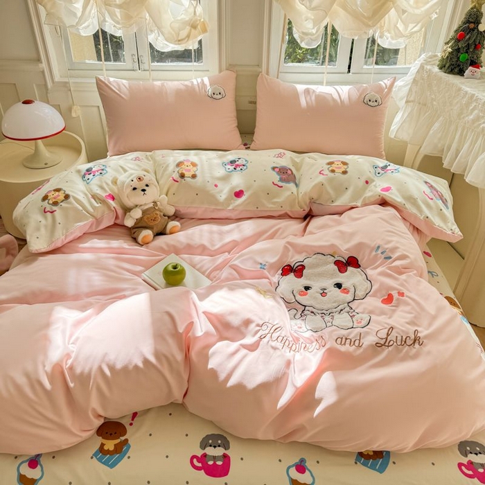 91家纺网 家纺一手货源 找家纺 悦兴家纺 2025新款A类水洗棉治愈萌犬系列四件套（含买家秀） 奶粉蝴蝶狗