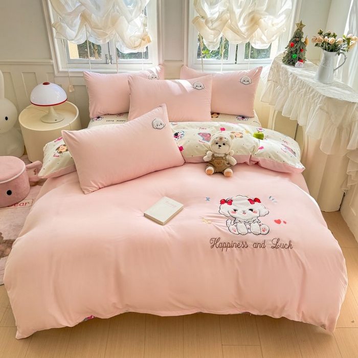 91家纺网 家纺一手货源 找家纺 悦兴家纺 2025新款A类水洗棉治愈萌犬系列四件套（含买家秀） 奶粉蝴蝶狗