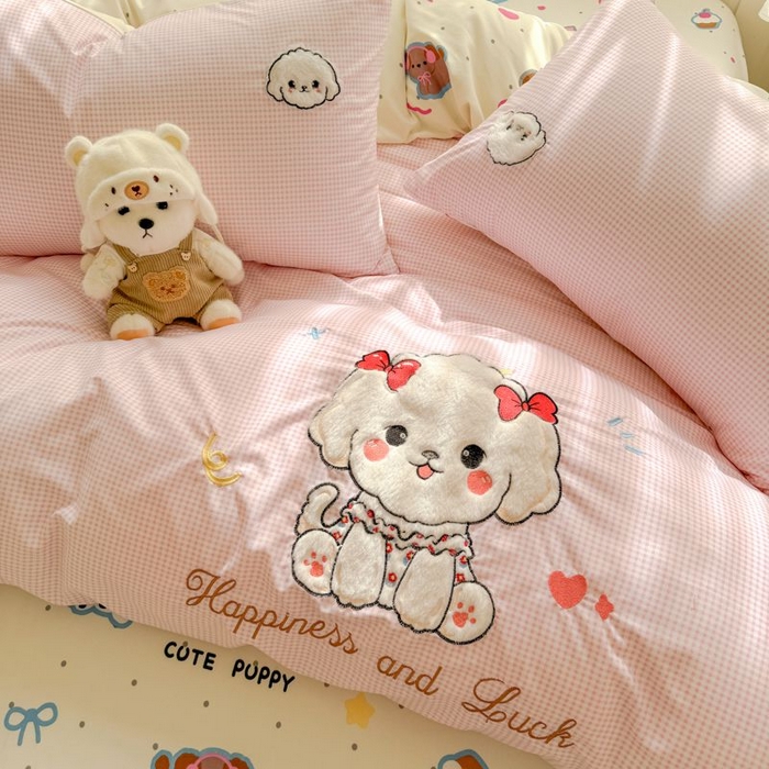 91家纺网 家纺一手货源 找家纺 悦兴家纺 2025新款A类水洗棉治愈萌犬系列四件套（含买家秀） 粉格蝴蝶狗