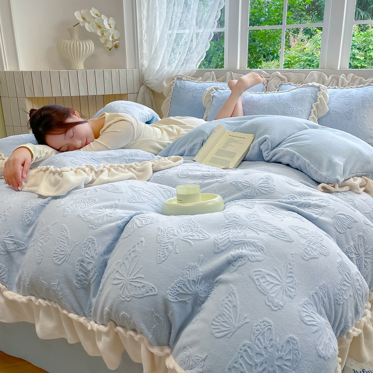 91家纺网 家纺一手货源 找家纺 水云缦 2025新款牛奶绒木耳边四件套-蝶舞 蝶舞-天空蓝