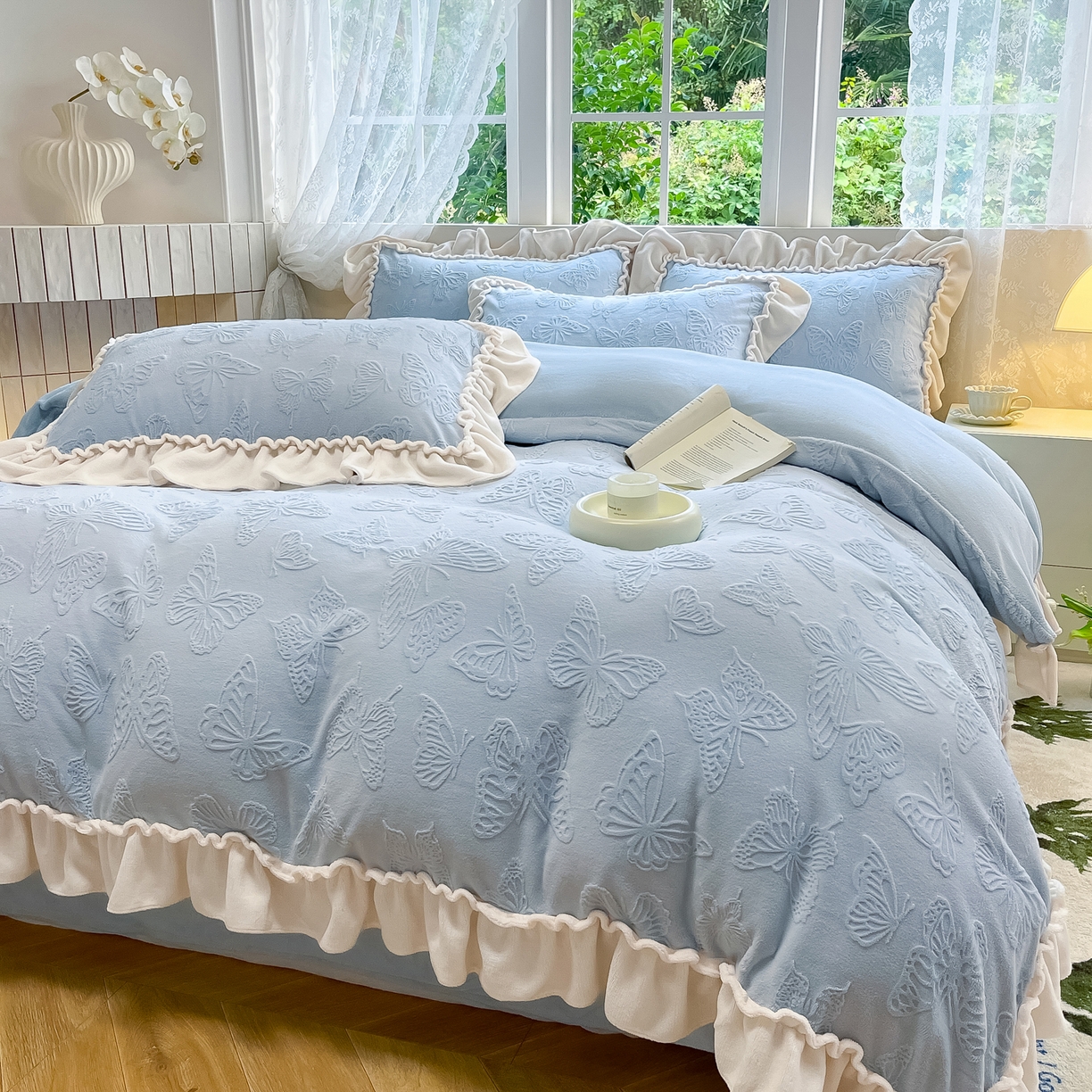 91家纺网 家纺一手货源 找家纺 水云缦 2025新款牛奶绒木耳边四件套-蝶舞 蝶舞-天空蓝