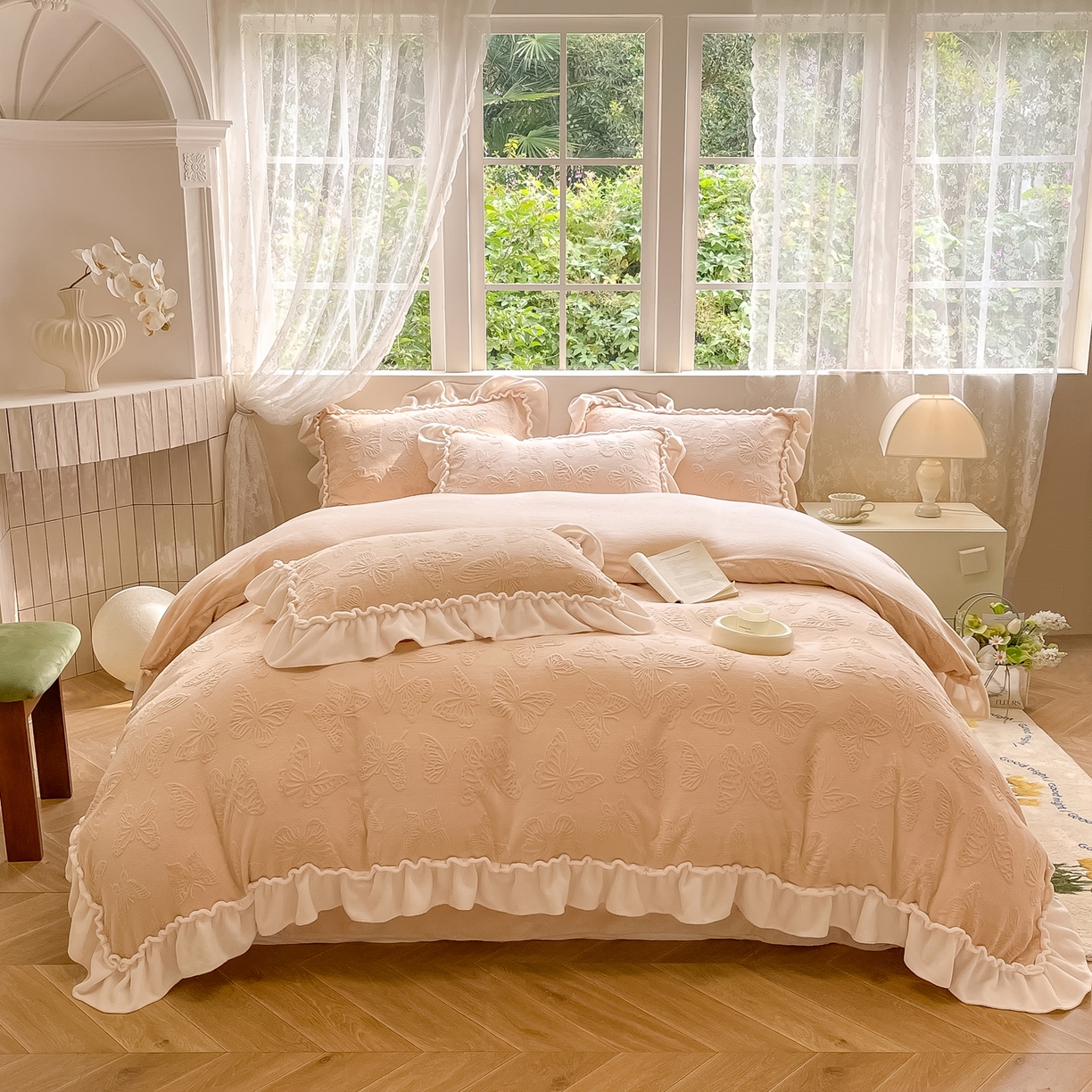 91家纺网 家纺一手货源 找家纺 水云缦 2025新款牛奶绒木耳边四件套-蝶舞 蝶舞-香槟金 暂时没做