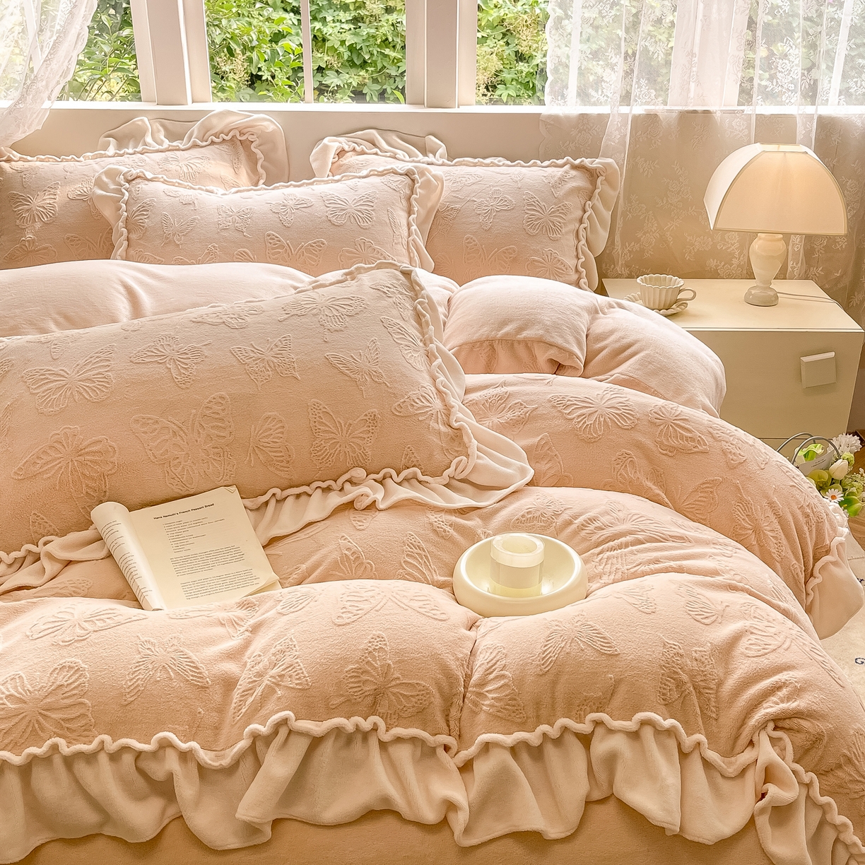 91家纺网 家纺一手货源 找家纺 水云缦 2025新款牛奶绒木耳边四件套-蝶舞 蝶舞-香槟金 暂时没做