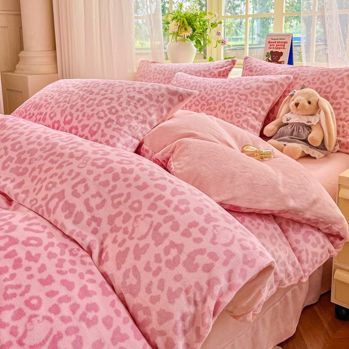 斯卡诺家纺 2026新款小清新牛奶绒床盖四件套冬季加厚床盖四件套 小时代-粉