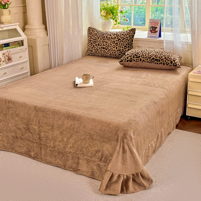 91家纺网 家纺一手货源 找家纺 斯卡诺家纺 2026新款小清新牛奶绒床盖四件套冬季加厚床盖四件套 小时代-咖