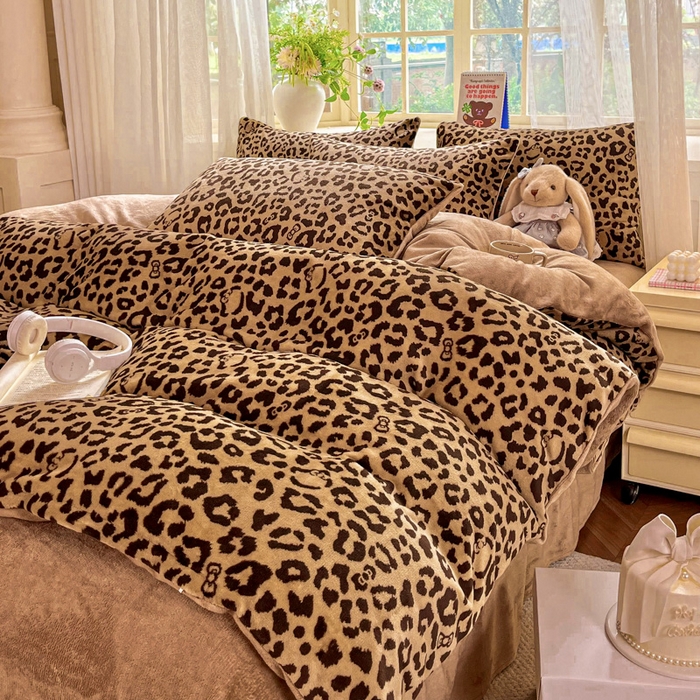 91家纺网 家纺一手货源 找家纺 斯卡诺家纺 2026新款小清新牛奶绒床盖四件套冬季加厚床盖四件套 小时代-咖