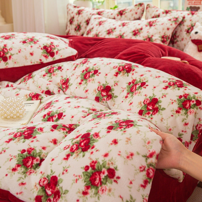 91家纺网 家纺一手货源 找家纺 斯卡诺家纺 2026新款小清新牛奶绒床盖四件套冬季加厚床盖四件套 花妖粉