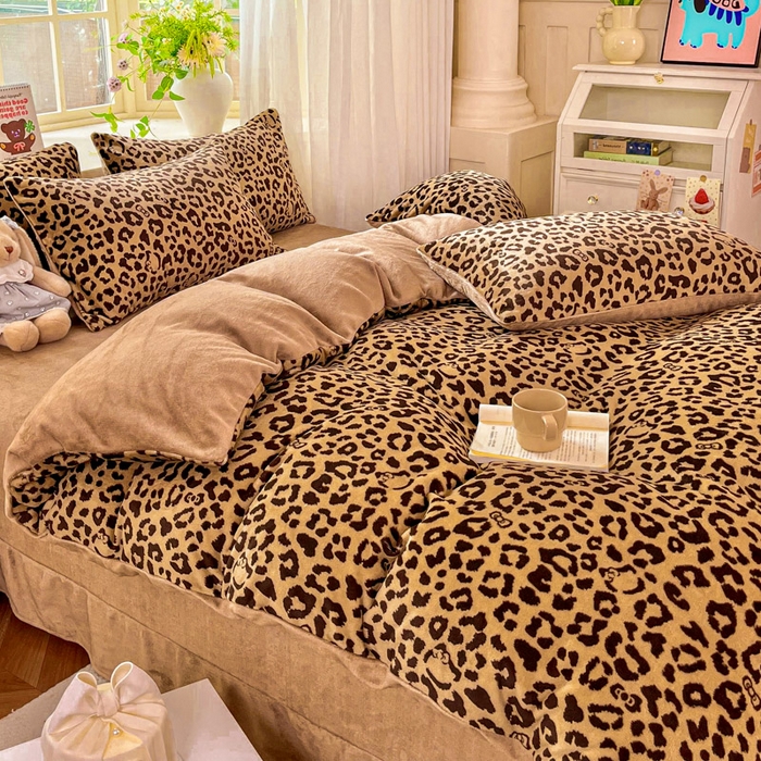 91家纺网 家纺一手货源 找家纺 斯卡诺家纺 2026新款小清新牛奶绒床盖四件套冬季加厚床盖四件套 小时代-咖