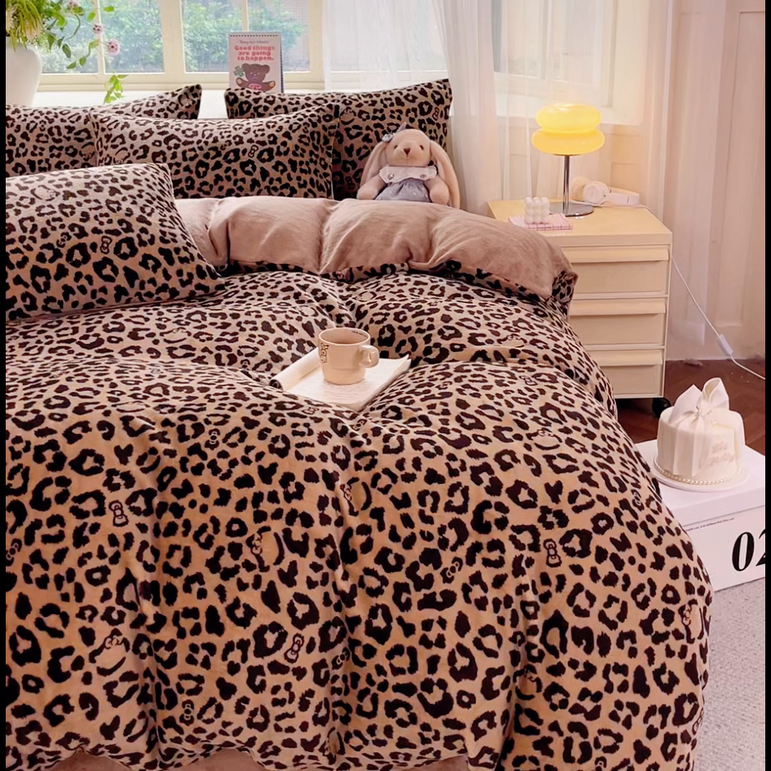 91家纺网 家纺一手货源 找家纺 斯卡诺家纺 2026新款小清新牛奶绒床盖四件套冬季加厚床盖四件套 小时代-咖