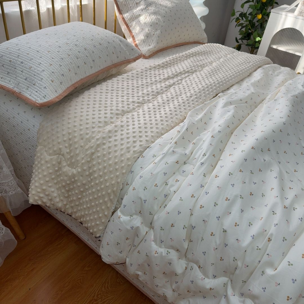 91家纺网 家纺一手货源 找家纺 （总）暖居 2026新款一面纯棉一面绒床盖+同款纯棉豆豆被跑量