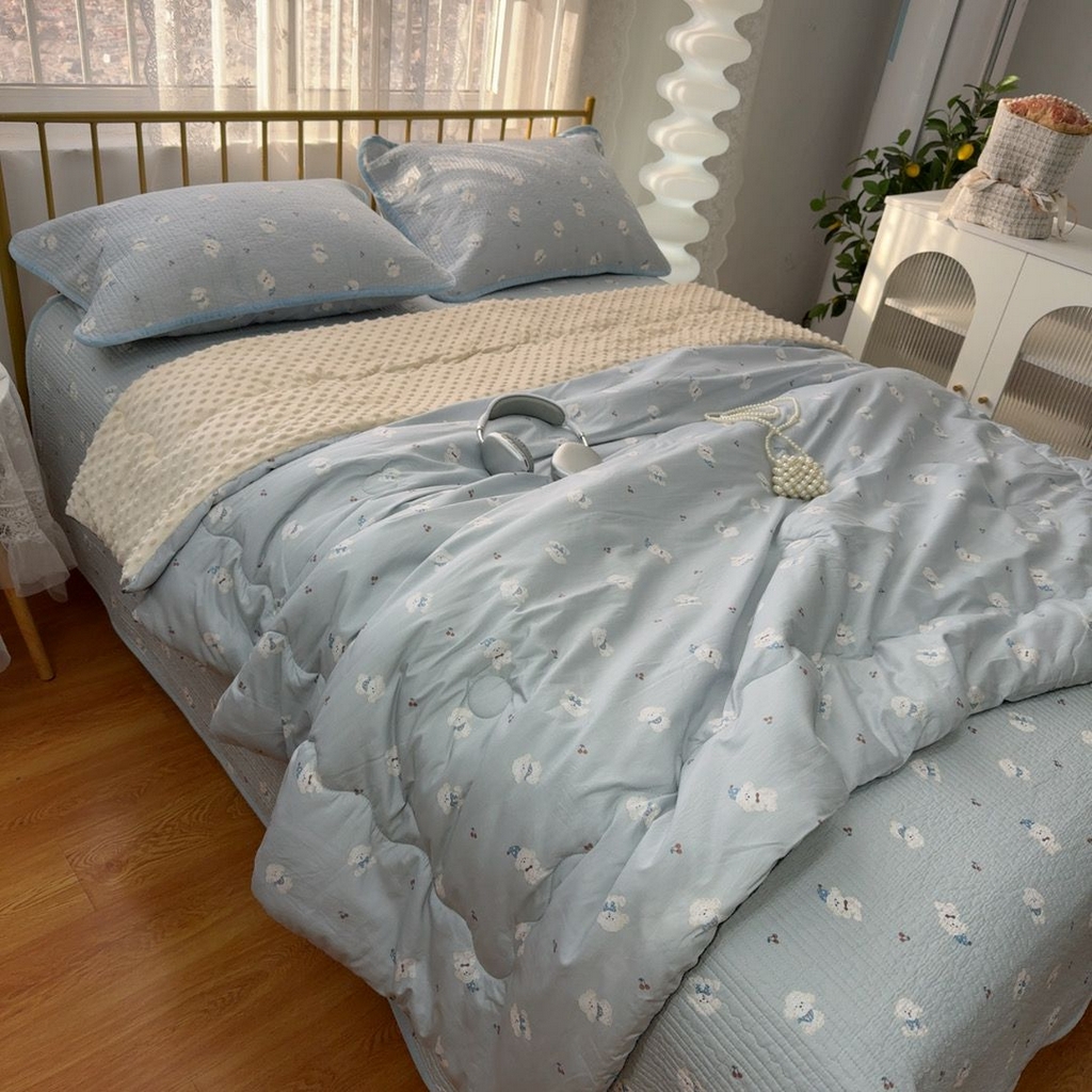 91家纺网 家纺一手货源 找家纺 暖居 2026新款一面纯棉一面绒床盖+同款纯棉豆豆被跑量 冰淇淋