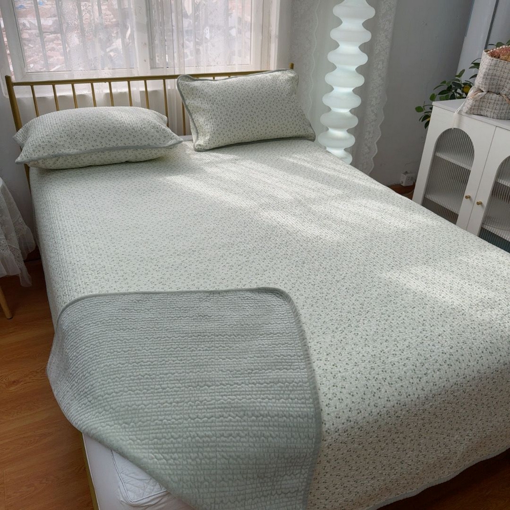 91家纺网 家纺一手货源 找家纺 暖居 2026新款一面纯棉一面绒床盖+同款纯棉豆豆被跑量 绿芽