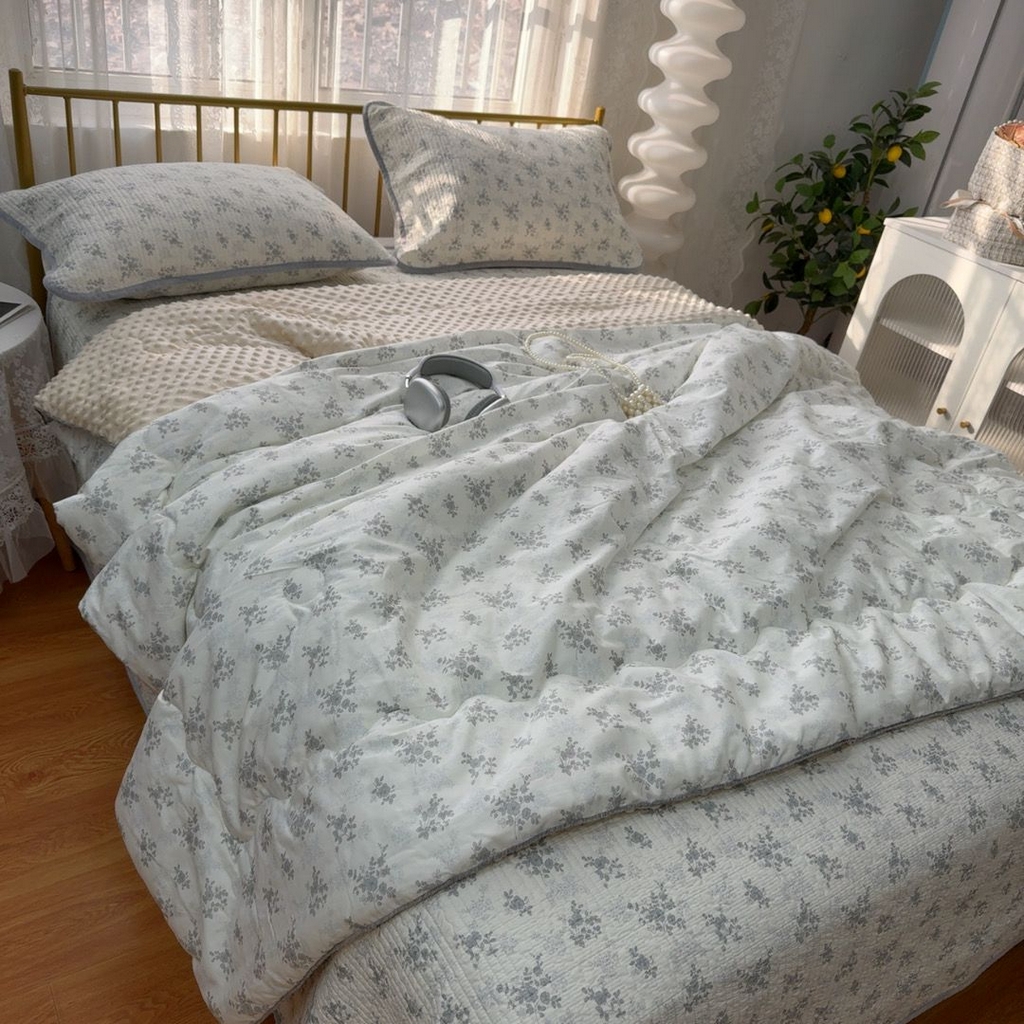 91家纺网 家纺一手货源 找家纺 暖居 2026新款一面纯棉一面绒床盖+同款纯棉豆豆被跑量 疏影