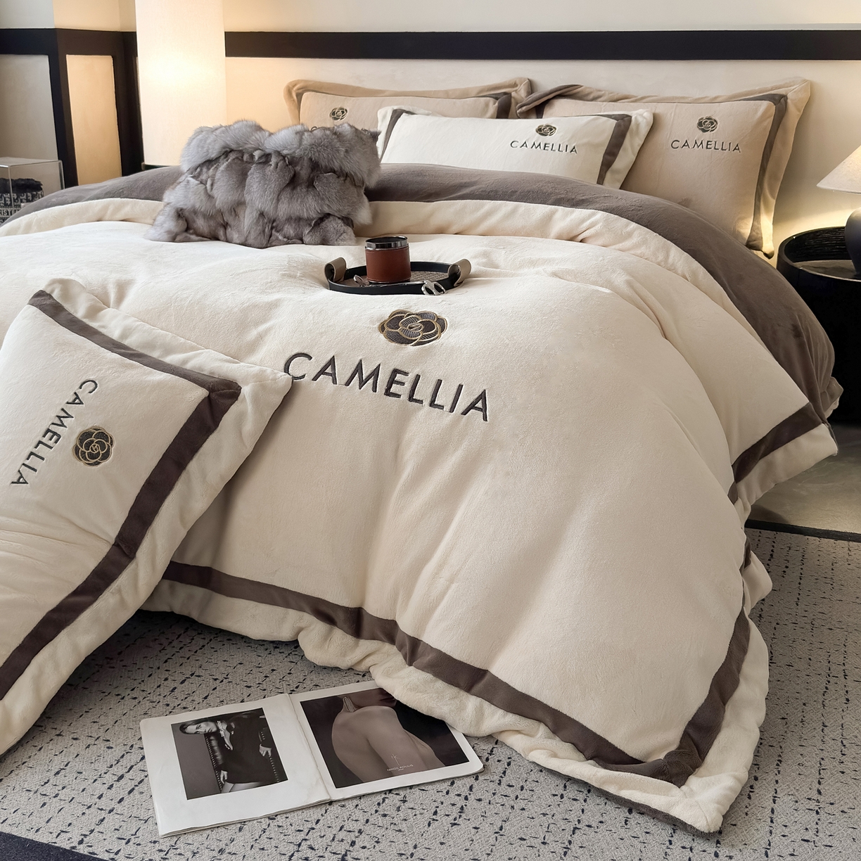 91家纺网 家纺一手货源 找家纺 （总）水云缦 2025新款双拼角牛奶绒绣花四件套系列