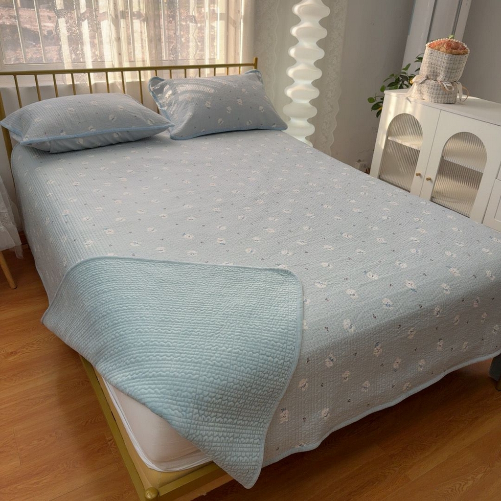 91家纺网 家纺一手货源 找家纺 暖居 2026新款一面纯棉一面绒床盖+同款纯棉豆豆被跑量 冰淇淋