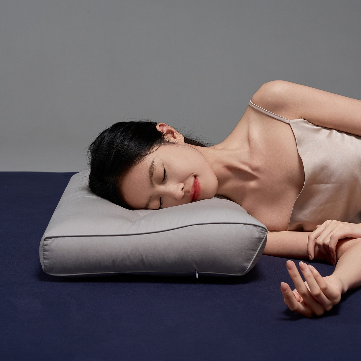 91家纺网 家纺一手货源 找家纺 （总）乐可 2025新款植萃草本云柔枕枕头枕芯