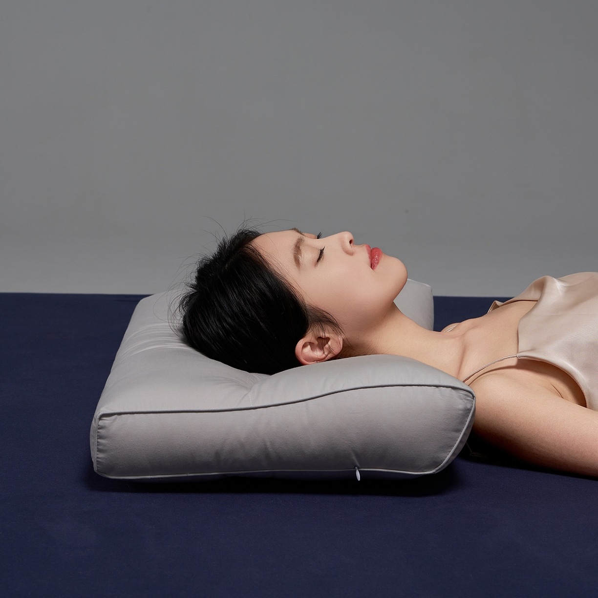 91家纺网 家纺一手货源 找家纺 （总）乐可 2025新款植萃草本云柔枕枕头枕芯