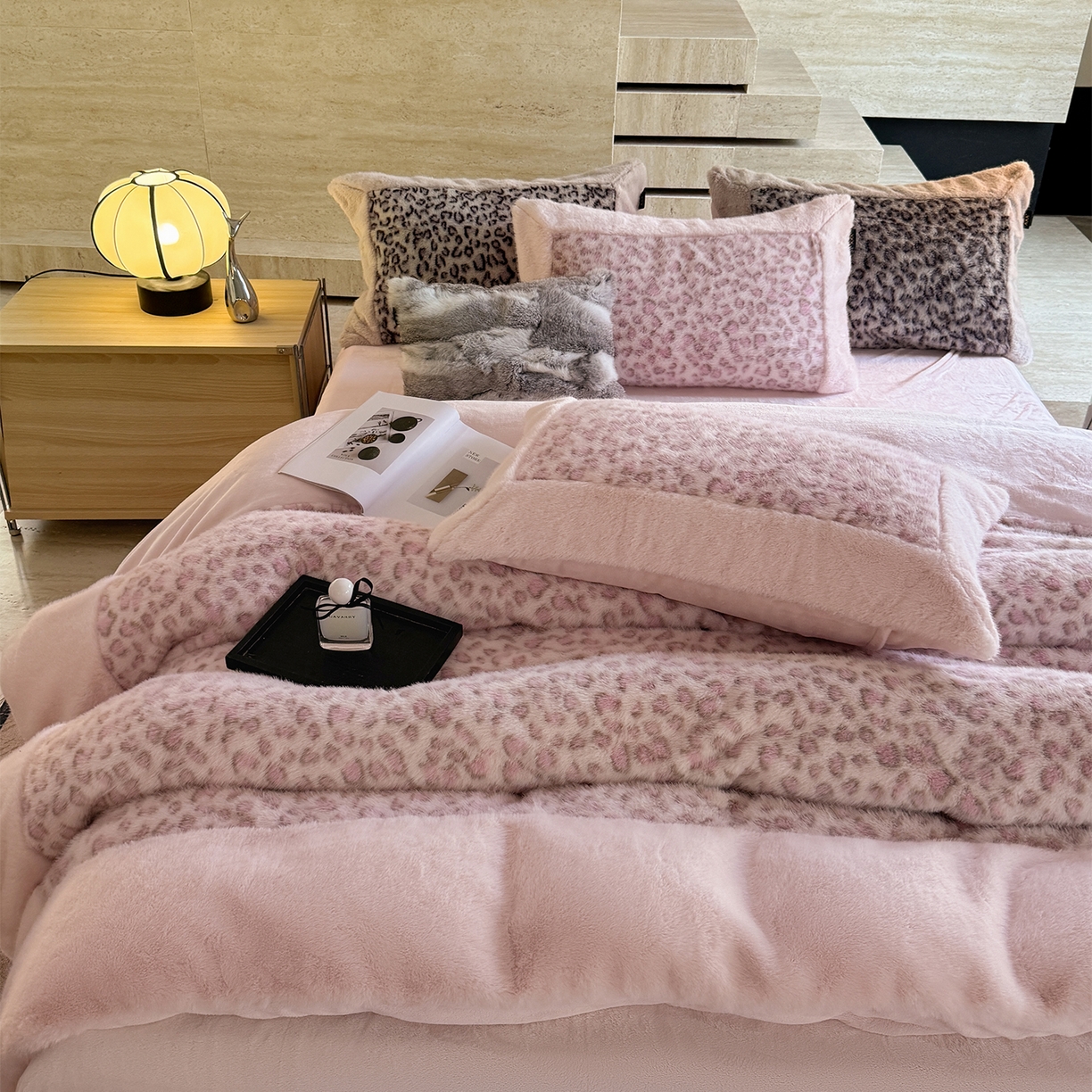 91家纺网 家纺一手货源 找家纺 水云缦 2025新款水貂绒豹纹四件套 豹纹-粉红豹