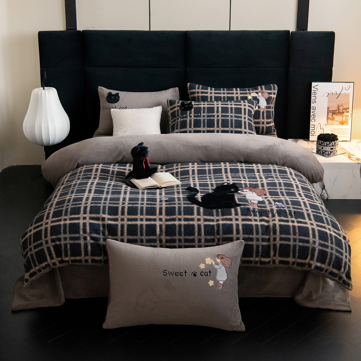 水云缦 2025新款仿羊绒牛奶绒贴布绣四件套-甜蜜喵 甜蜜喵-灰格