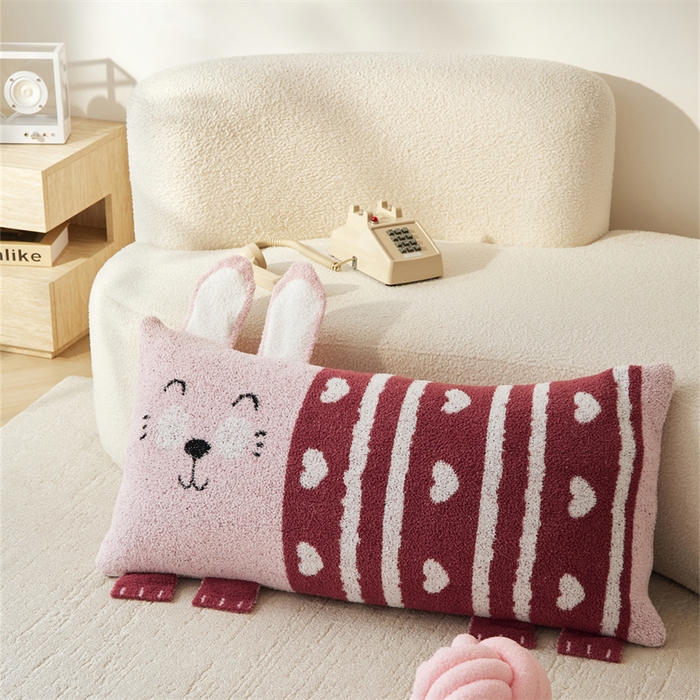 91家纺网 家纺一手货源 找家纺 暖绵绵家纺 2025新款半边绒比丘兔抱枕（最低零售价：153元） 比丘兔-粉色