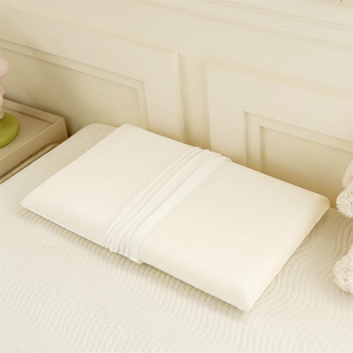 91家纺网 家纺一手货源 找家纺 麦肯锡 2025新款丝柔长耳兔记忆平枕  枕头枕芯 灰色/对